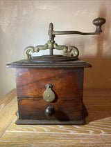 Ancien Moulin à Café Peugeot Jackson à Oreilles – Circa 1880