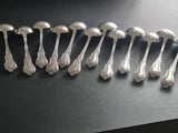 Ensemble de 12 cuillères à café en argent massif de l'orfèvre Henri Soufflot