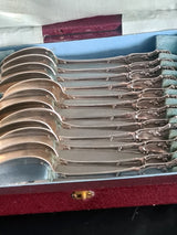 Ensemble de 12 cuillères à café en argent massif de l'orfèvre Henri Soufflot